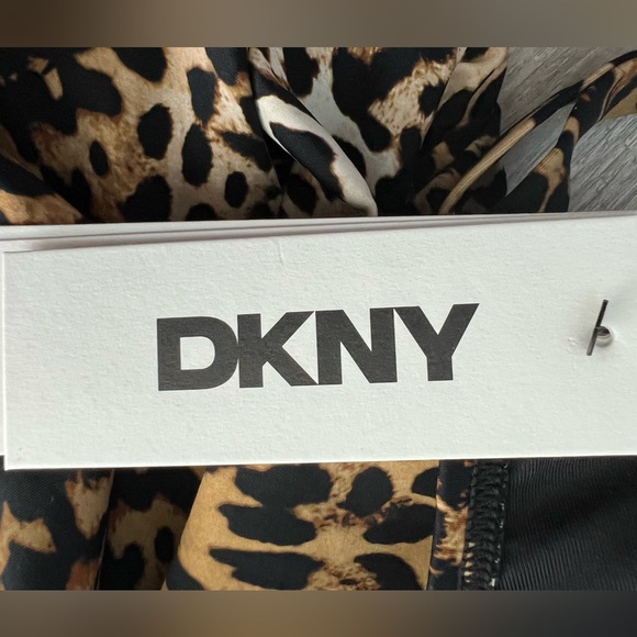 DKNY Women's Animal Print Ruffle Neck One-Piece Swimsuit Size Medium - Picture 9 of 9
